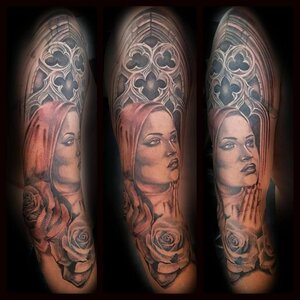 Crown Tattoos image 3