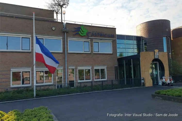Pijnlijke blunder bij Gemeente Castricum, vlag halfstok maar ondersteboven