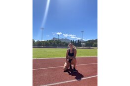 Laura de Witte traint in Zuid-Afrika