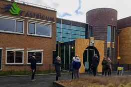 Drukte op eerste dag bij stembureau