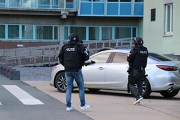 Peter R. de Vries neergeschoten op Lange Leidsedwarsstraat, verdachte voortvluchtig