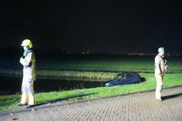 Automobiliste in Limmen uit auto gehaald door buurtbewoonster