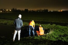 Automobiliste in Limmen uit auto gehaald door buurtbewoonster