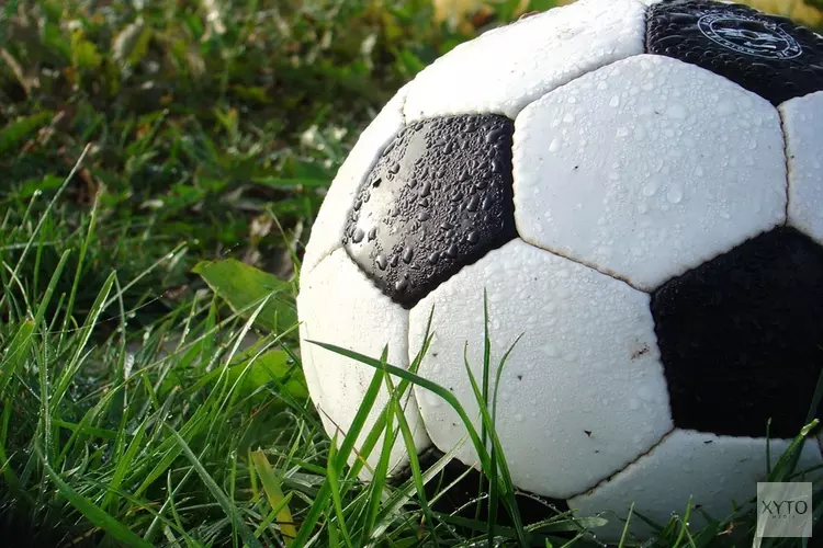Limmen weer koploper af na verlies in derby tegen Meervogels &#39;31