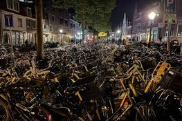 Waagplein wordt Koningsplein. Druk, maar vooral heel gezellig