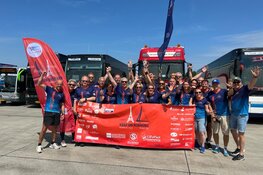 Roparun-team Keep on Running over de finish