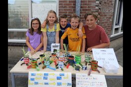 Groene Markt op Helmgras brengt € 405,- op voor KiKa