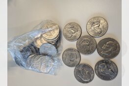 Eigenaren sieraden en munten gezocht