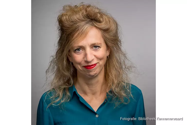 Suzanna Jansen vertelt over haar nieuwe boek in de bibliotheek