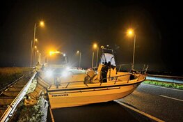Aanhanger verliest net gekochte boot op A9