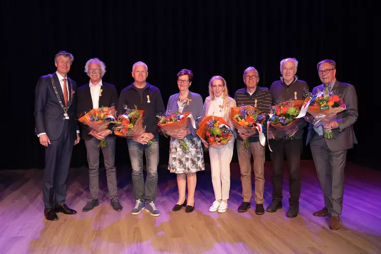 Zeven Koninklijke Onderscheidingen in Castricum