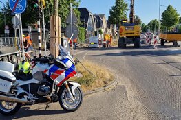 Automobilist raakt van de weg in Limmen