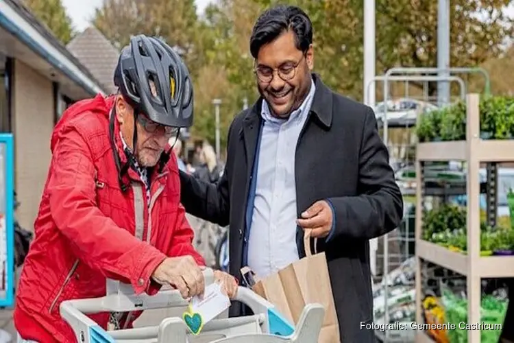 Hartjes uitdelen in Week tegen Eenzaamheid