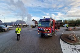 Auto in brand op parkeerplaats Hotel Akersloot