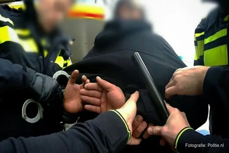 Twee aanhoudingen na mishandeling station Castricum