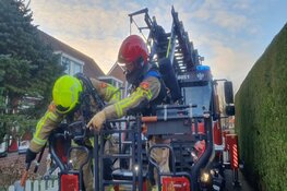 Bewoonster slaapt tijdens schoorsteenbrand in Akersloot