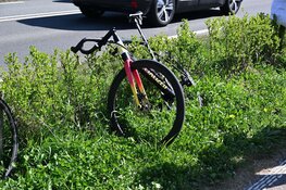 Ongeluk op fietspad in Castricum: wielrenner naar ziekenhuis
