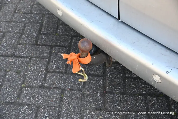 Sleepkabel breekt en raakt fietser