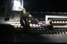 Brand in woning Castricum ontdekt na vreemde lucht