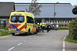 Fietser gewond na aanrijding met personenauto in Limmen