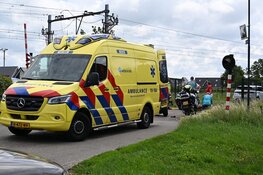 Fietser gewond na aanrijding met personenauto in Limmen