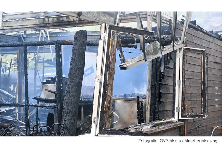 Grote brand in strandtent Castricum