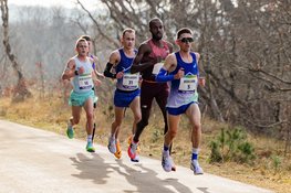 Koster en Gulikers grijpen EK-limiet bij Groet uit Schoorl Run