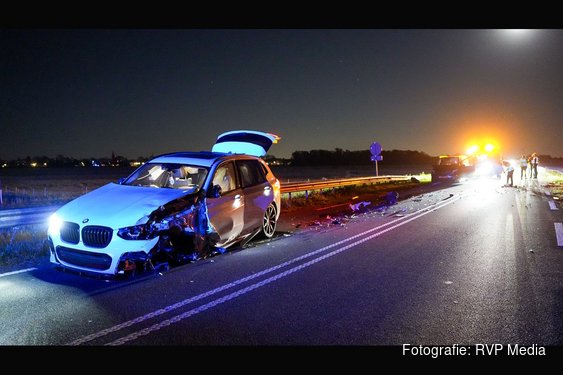 Twee gewonden na frontale botsing op N203