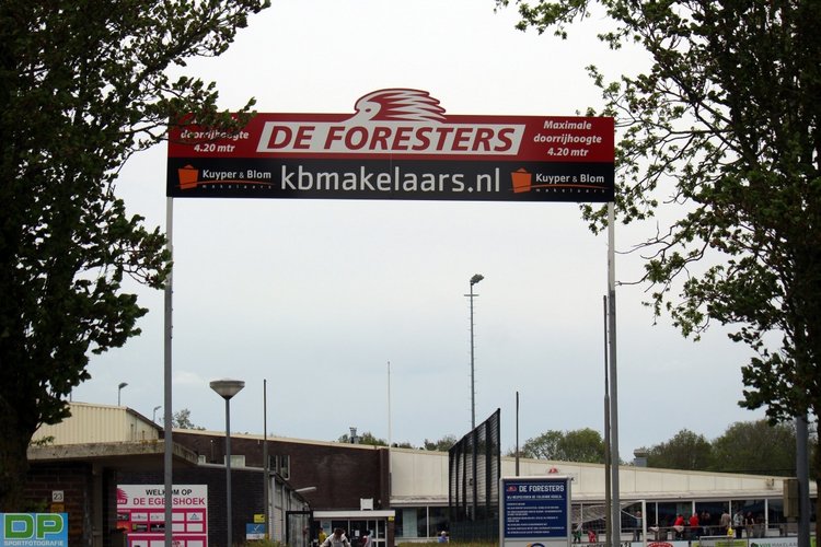 De Foresters wint ruim van Vitesse '22, dat het laat aankomen op de laatste speeldag