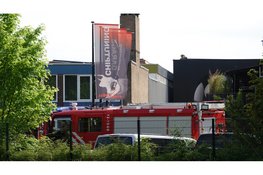 Veel rook bij brand op dak van woning Castricum