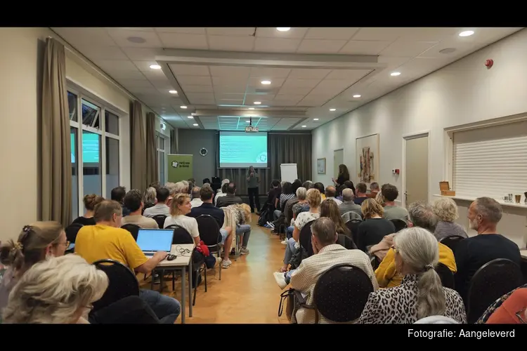 Volle zaal en scherpe dialoog tijdens Politiek Café over gifvrij Castricum