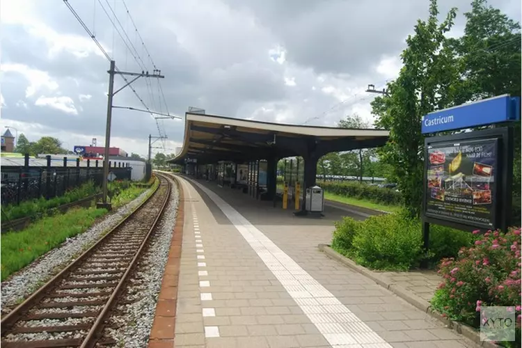 Controle op fietsen bij station
