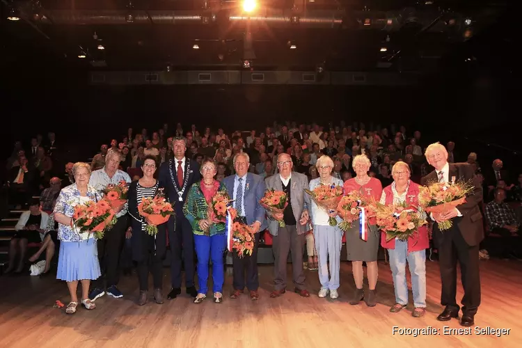Een hoosbui aan lintjes in gemeente Castricum