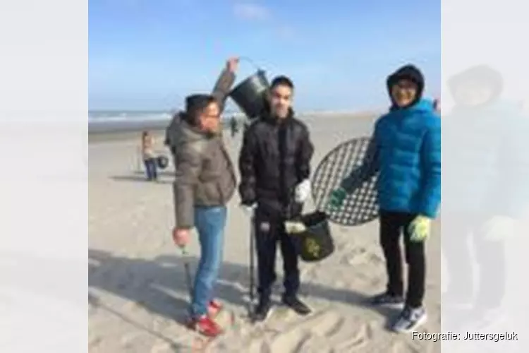 Bijzondere strandjutters gezocht op vrijdagochtend 18 mei in Castricum aan Zee