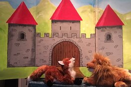 Poppenvoorstelling tijdens lerarenstaking op 15 maart